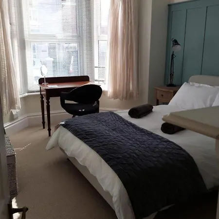 Stylish 1 Bedroom Flat In Heart Of Cowes Cowes  Buitenkant foto