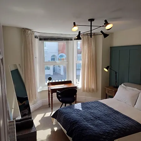 Stylish 1 Bedroom Flat In Heart Of Cowes Cowes  Buitenkant foto