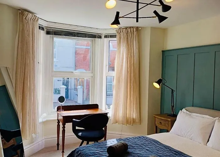 Stylish 1 Bedroom Flat In Heart Of Cowes