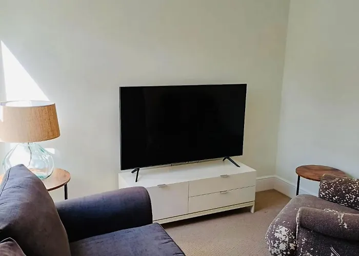 Stylish 1 Bedroom Flat In Heart Of Cowes