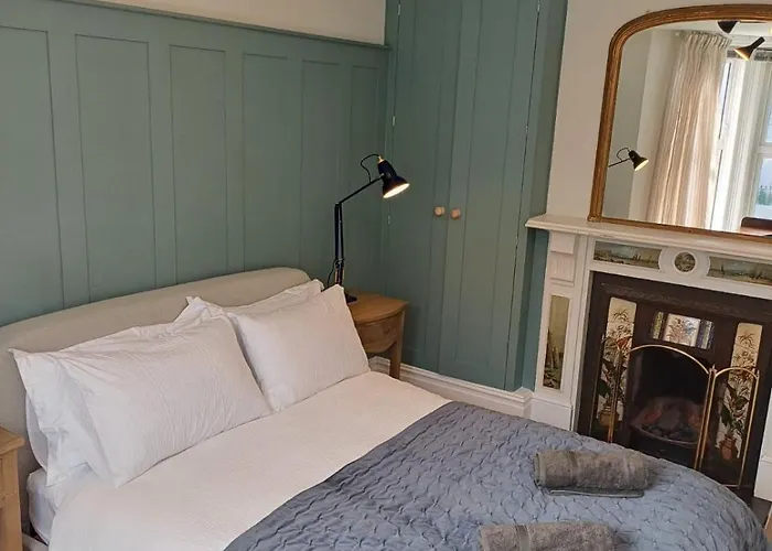 Stylish 1 Bedroom Flat In Heart Of Cowes